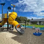 Homes Close To The Beach, Air Conditioning