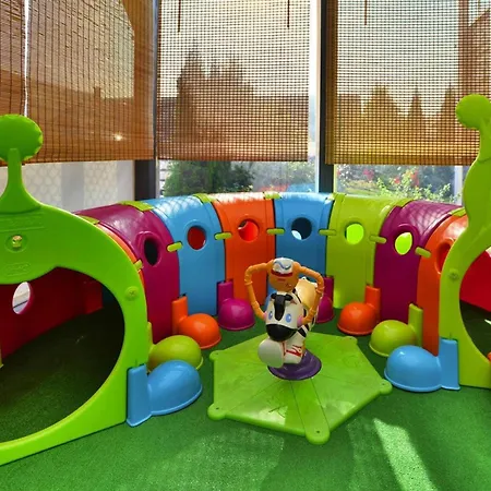 Homes Close To The Beach, Air Conditioning *