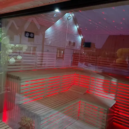 Homes Close To The Beach, Air Conditioning *