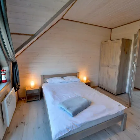 Homes Close To The Beach, Air Conditioning *