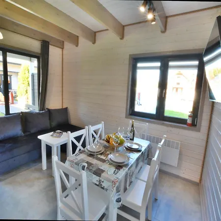 Homes Close To The Beach, Air Conditioning *